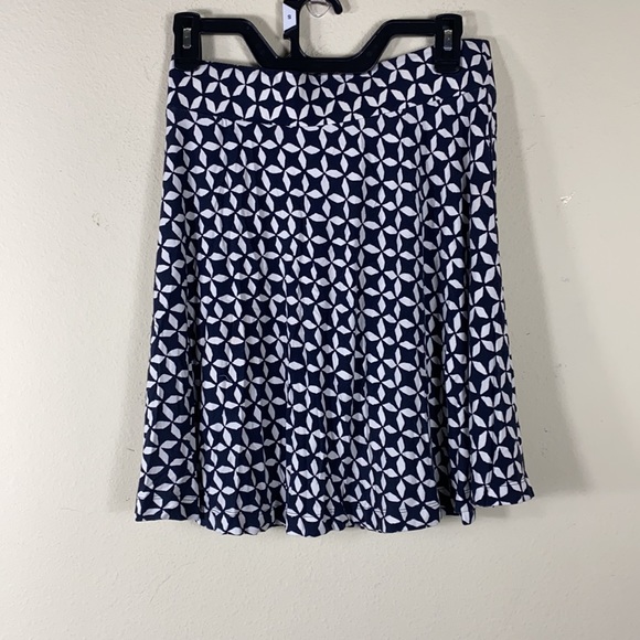 Loft stretchy flare skirt - Picture 3 of 3